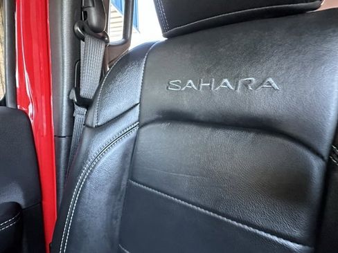 Used 2021 Jeep Wrangler Unlimited Sahara w/ Cold Weather Group image 37