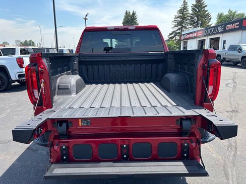 Used 2026 GMC Sierra 1500 AT4 w/ Technology Package AWD/4WD image 34