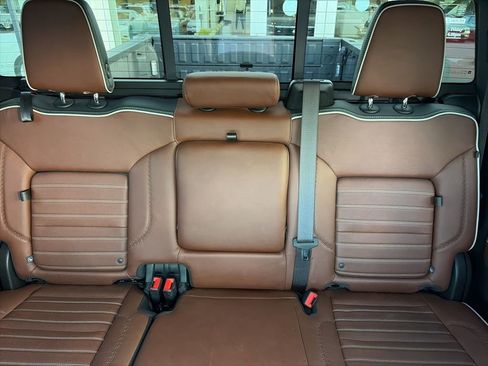 Used 2024 GMC Sierra 3500 Denali Ultimate AWD/4WD image 27