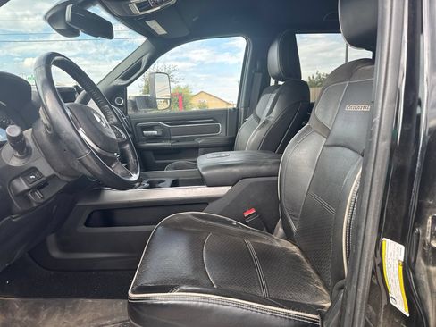Used 2022 RAM 3500 Laramie AWD/4WD image 11