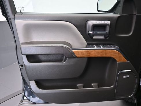 Used 2017 Chevrolet Silverado 1500 LTZ w/ Sport Package image 9