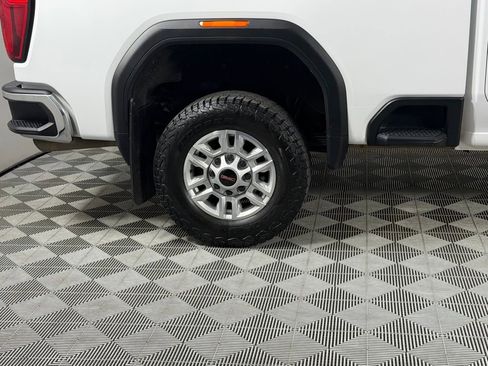 Used 2023 GMC Sierra 2500 SLE w/ SLE Value Package; image 12