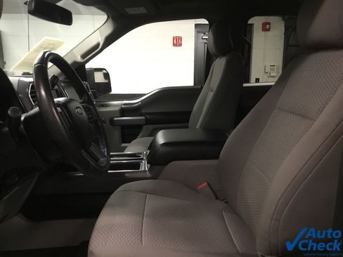 Used 2016 Ford F150 XLT w/ Equipment Group 302A Luxury image 26