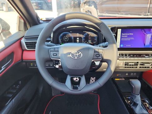 Used 2025 Toyota Camry XSE image 19