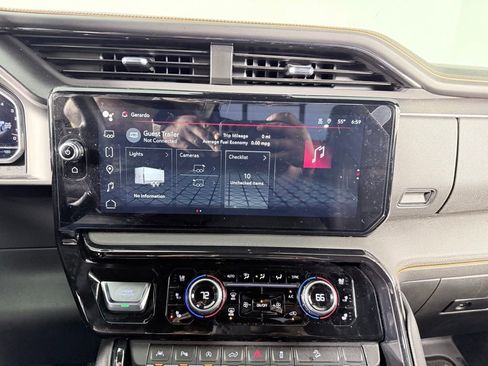 Used 2024 GMC Sierra 1500 AT4 w/ Technology Package image 22