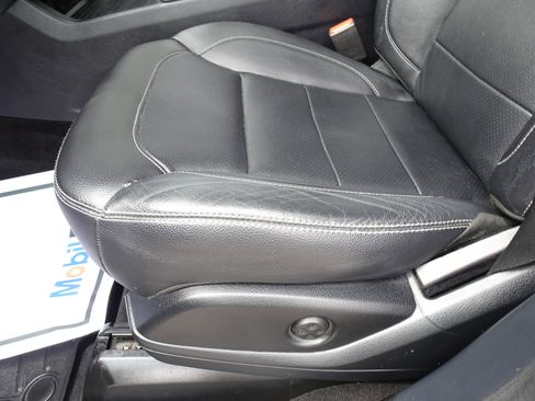 Used 2014 Mercedes-Benz ML 350 4MATIC image 9