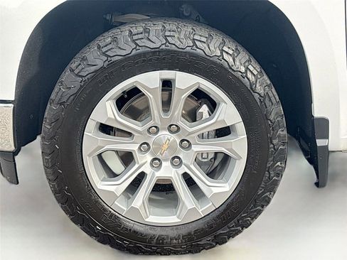 Used 2023 Chevrolet Silverado 1500 LTZ w/ LTZ Convenience Package II image 34