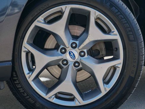 Used 2018 Subaru Forester 2.5i Touring AWD/4WD image 2
