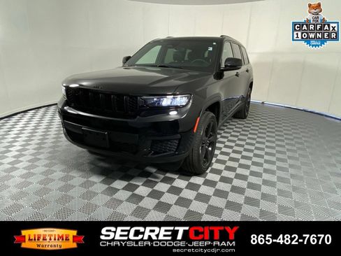 Used 2023 Jeep Grand Cherokee L Laredo AWD/4WD image 3