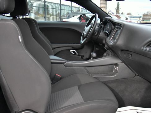 Used 2023 Dodge Challenger GT image 34