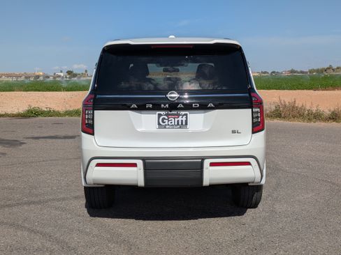 Used 2025 Nissan Armada SL w/ Captain's Chari Seat Package RWD image 4