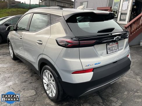 Used 2023 Chevrolet Bolt EUV LT image 78