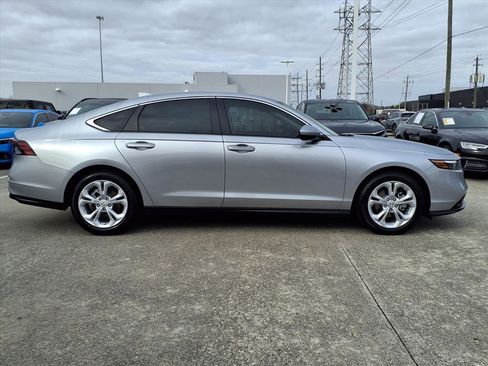 Certified 2025 Honda Accord LX image 24