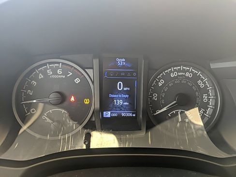 Used 2018 Toyota Tacoma TRD Off-Road image 22