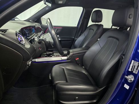 Used 2021 Mercedes-Benz GLB 250 4MATIC w/ Premium Package image 13