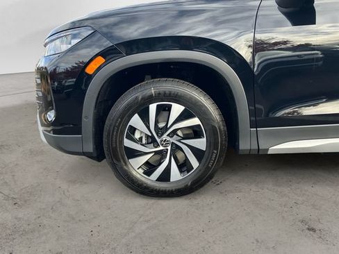 Used 2025 Volkswagen Tiguan S AWD/4WD image 14