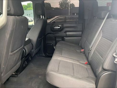 Used 2022 Chevrolet Silverado 2500 Custom w/ Custom Value Package AWD/4WD image 8