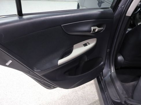 Used 2010 Toyota Corolla S FWD image 19