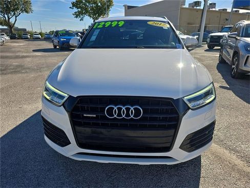 Used 2017 Audi Q3 2.0T Prestige w/ Prestige Package image 2