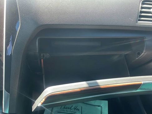 Used 2016 Ford Explorer Limited FWD image 21