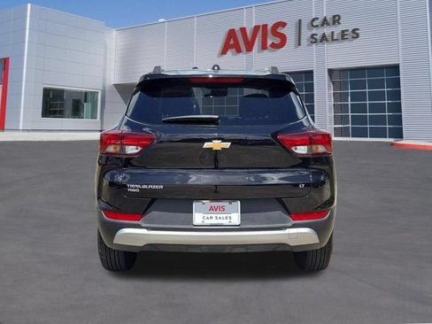 Used 2025 Chevrolet TrailBlazer LT AWD/4WD image 7