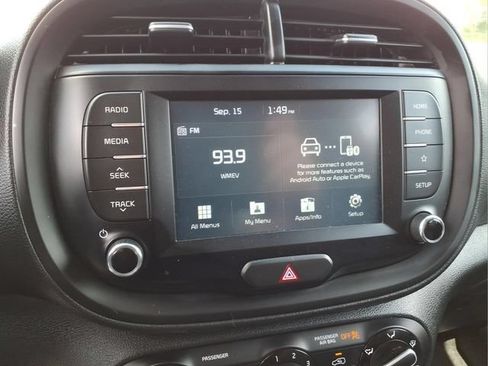 Used 2021 Kia Soul LX FWD image 21