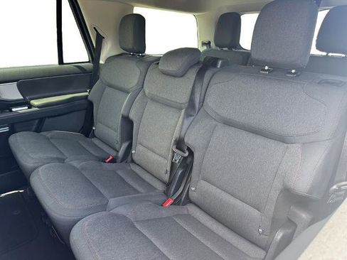 Certified 2025 Ford Expedition Active image 13