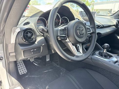 New 2026 MAZDA MX-5 Miata Club w/ Interior Package RWD image 18