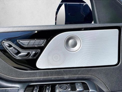 Used 2025 Lincoln Aviator Black Label image 24