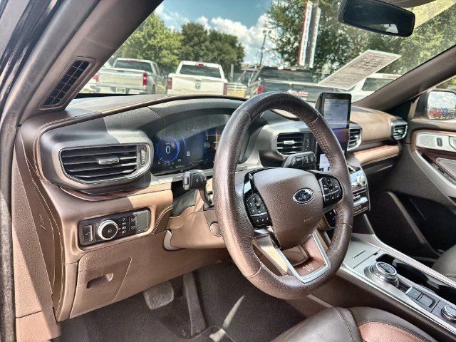 Used 2022 Ford Explorer King Ranch w/ Technology Package AWD/4WD image 10