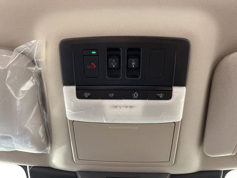 New 2026 Nissan Pathfinder Platinum AWD/4WD image 36