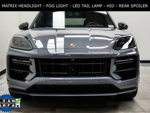 Used 2024 Porsche Cayenne Turbo GT AWD/4WD image 4