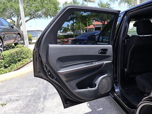 Used 2023 Dodge Durango GT RWD image 25