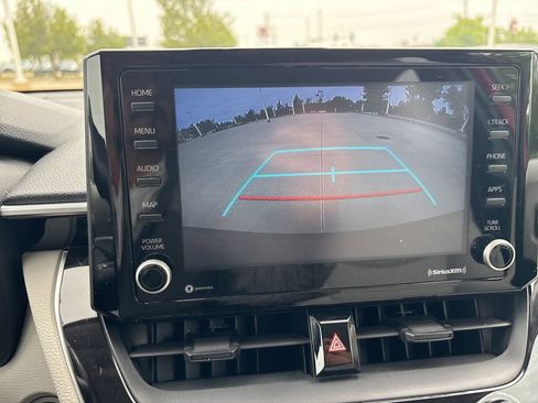 Used 2022 Toyota Corolla Cross LE FWD image 26