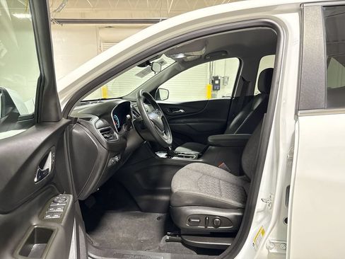 Used 2023 Chevrolet Equinox LT FWD image 19