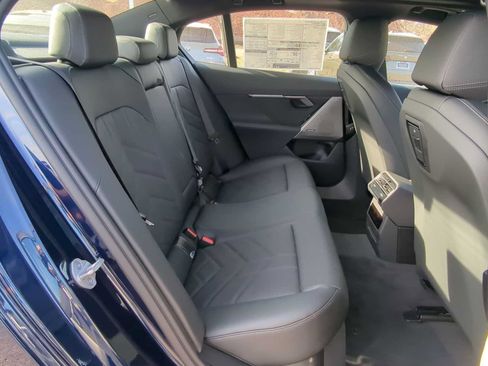 Used 2026 BMW 530i xDrive w/ M Sport Package AWD/4WD image 22