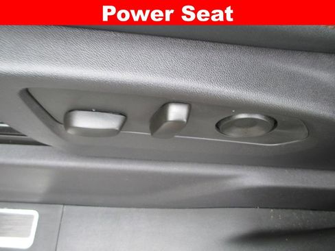 Used 2024 GMC Sierra 1500 AT4 w/ Technology Package image 31