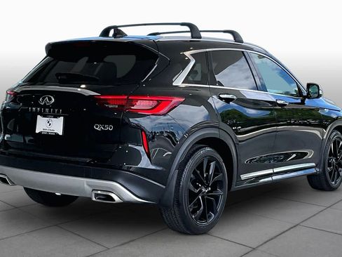 Used 2023 INFINITI QX50 Sensory w/ Accent Package AWD/4WD image 12