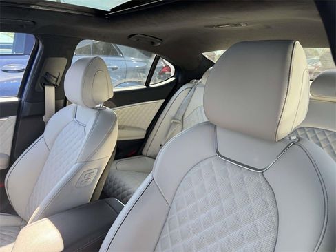 Used 2025 Genesis G70 3.3T Advanced w/ Sport Prestige Package image 18