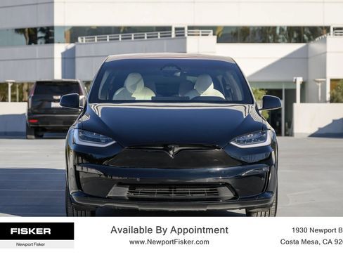 Used 2022 Tesla Model X image 9