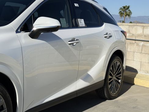 New 2026 Lexus RX 450h AWD image 7