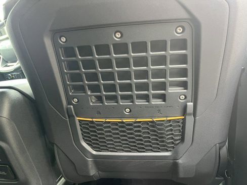 Used 2022 Ford Bronco Badlands image 12