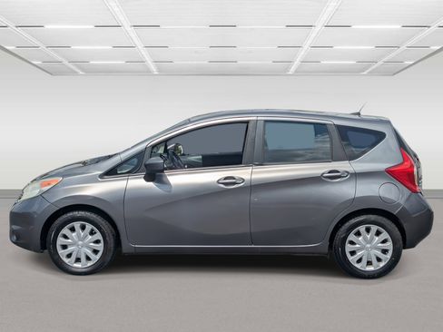 Used 2016 Nissan Versa Note SV image 2