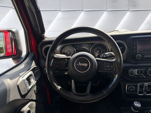 Used 2019 Jeep Wrangler Unlimited Sport S AWD/4WD image 13