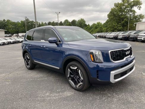 Used 2025 Kia Telluride EX w/ EX Captain's Chair Package FWD image 1