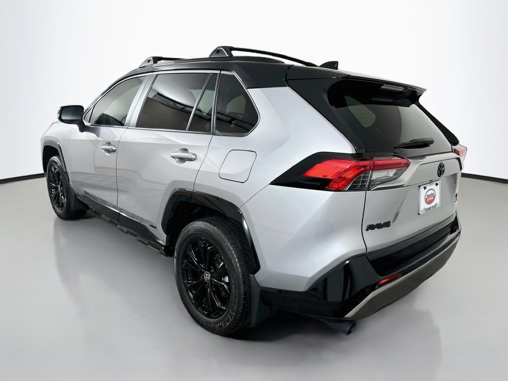 Used 2025 Toyota RAV4 XSE w/ Advanced Technology Package AWD/4WD image 7