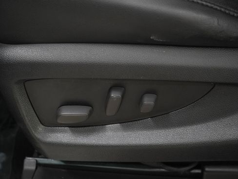 Used 2015 Chevrolet Silverado 1500 LTZ Z71 w/ LTZ Plus Package AWD/4WD image 24