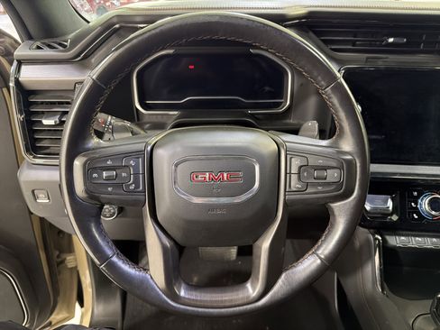 Used 2022 GMC Sierra 1500 AT4 w/ AT4 Premium Package AWD/4WD image 15
