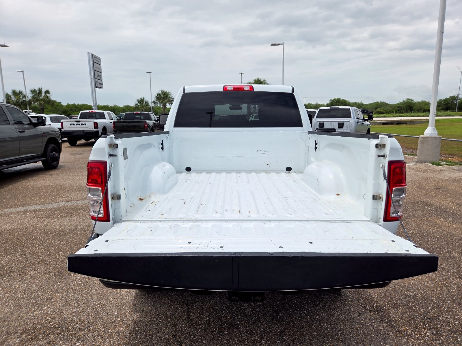 Used 2023 RAM 2500 Big Horn w/ Level 1 Equipment Group AWD/4WD image 30