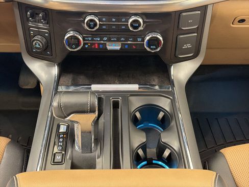 Used 2021 Ford F150 Lariat w/ Equipment Group 502A High image 24